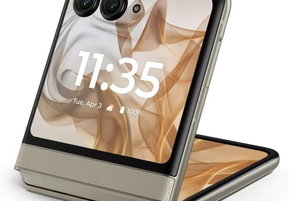 Motorola razr | 2024 | Unlocked | Made for US 8/256GB | 50MP Camera | Beach Sand