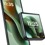 Motorola Razr Ultra 2025 Unlocked 16/512GB 50MP Camera Pantone Scarab