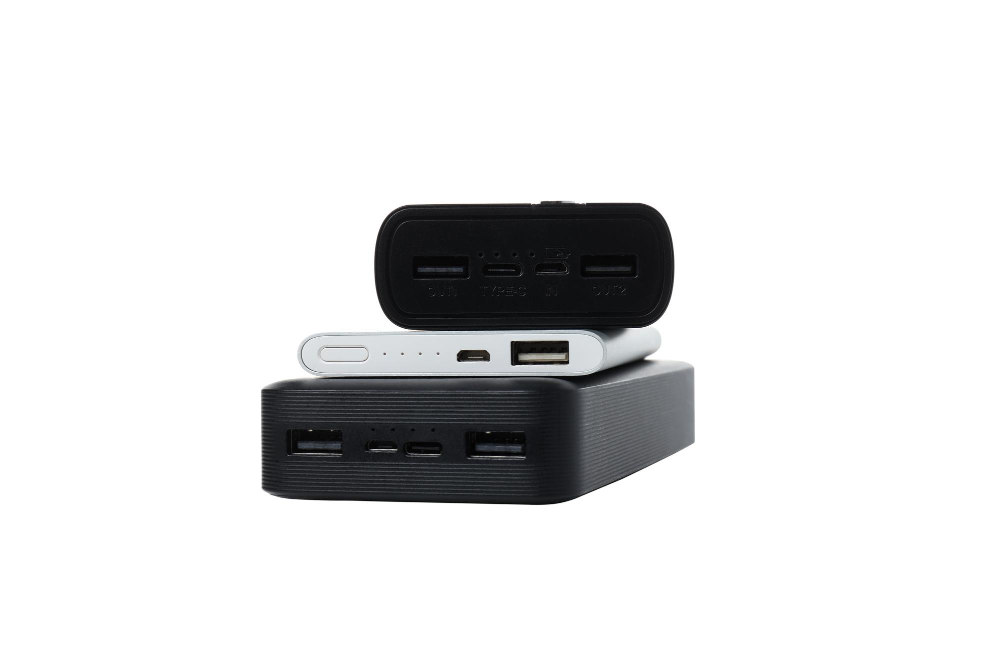 Anker vs Belkin vs Mophie power bank comparison best brand for iPhone charging